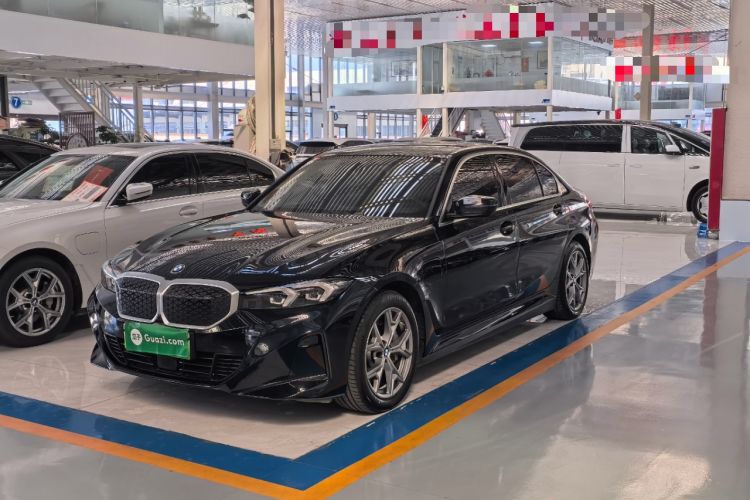 BMW i3 2025 eDrive 35 L