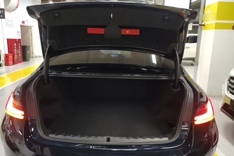 Used BMW i3 2025 eDrive 40 L Midnight Edition Trunk