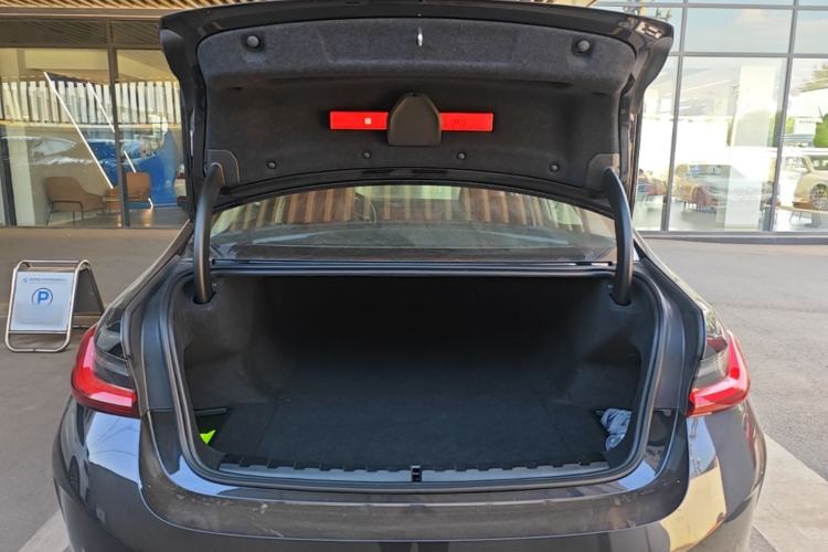 Used BMW i3 2025 eDrive 35 L Trunk