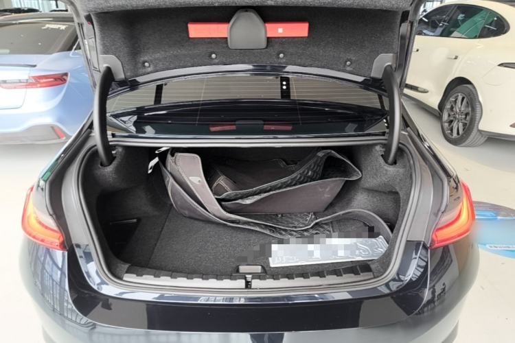 Used BMW i3 2025 eDrive 40 L Midnight Sports Package Trunk