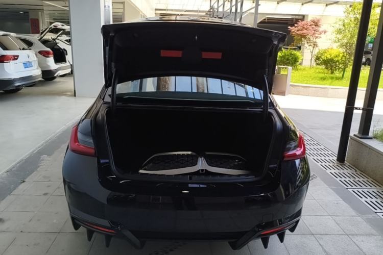 Used BMW i3 2025 eDrive 35 L Trunk