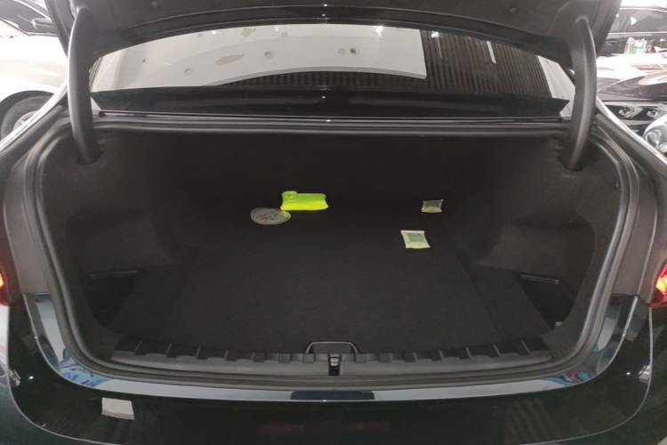 Used BMW i3 2025 eDrive 35 L Trunk