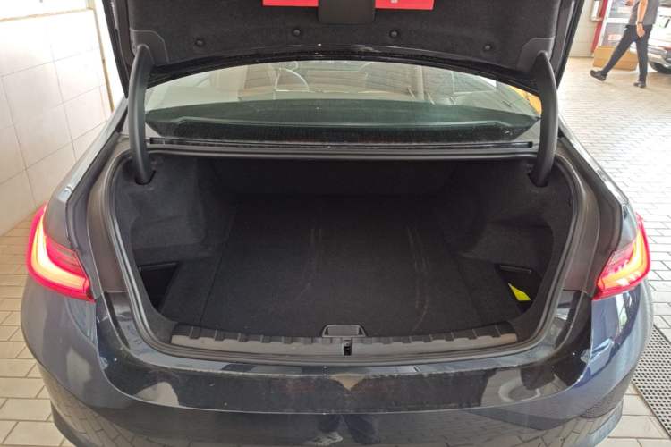 Used BMW i3 2025 eDrive 35 L Trunk