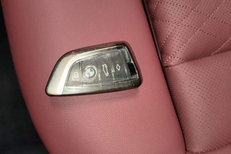 Used BMW i3 2025 eDrive 40 L Midnight Edition Vehicle Key