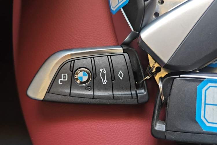 Used BMW i3 2025 eDrive 35 L Vehicle Key