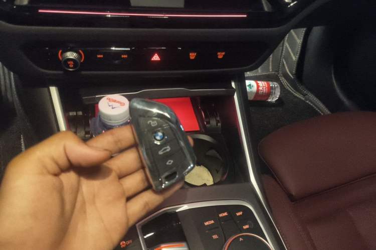 Used BMW i3 2025 eDrive 35 L Vehicle Key