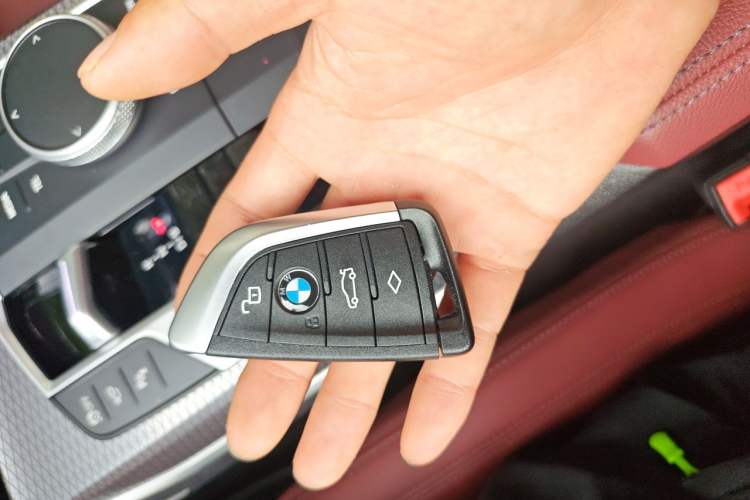 Used BMW i3 2025 eDrive 40 L Midnight Sports Package Vehicle Key