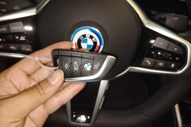 Used BMW i3 2025 eDrive 35 L Vehicle Key
