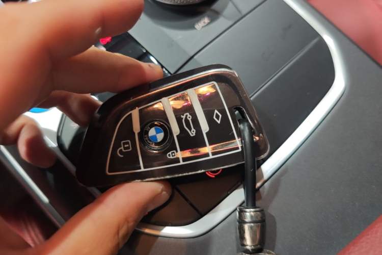 Used BMW i3 2025 eDrive 35 L Vehicle Key