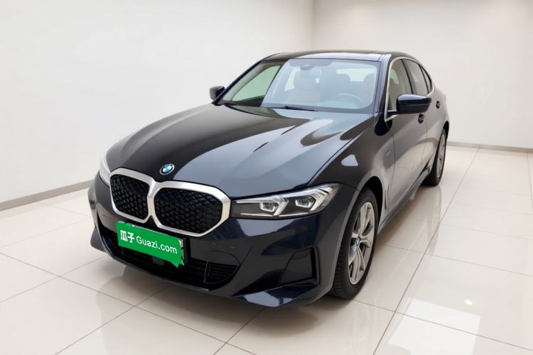 BMW i3 2025 eDrive 35 L