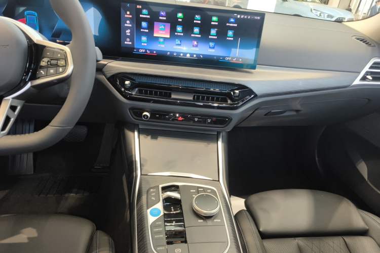 Used BMW i3 2025 eDrive 40 L Midnight Sports Package Audio And AC Panel