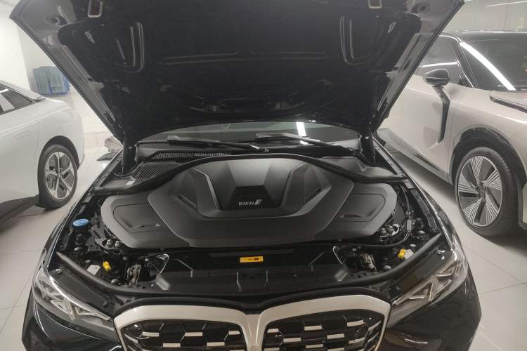 Used BMW i3 2025 eDrive 35 L Engine Bay