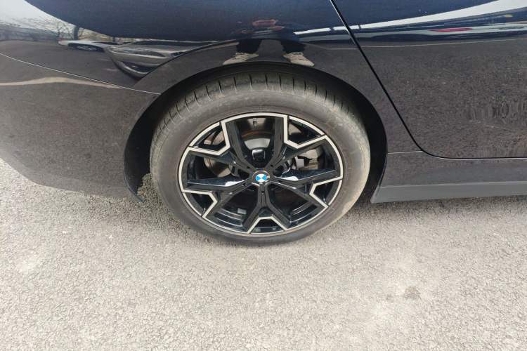 Used BMW i3 2025 eDrive 40 L Midnight Edition Exterior 5
