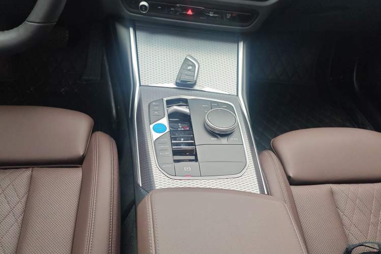Used BMW i3 2025 eDrive 40 L Midnight Edition Gear Lever