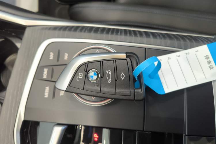 Used BMW i3 2025 eDrive 40 L Midnight Sports Package Interior 1