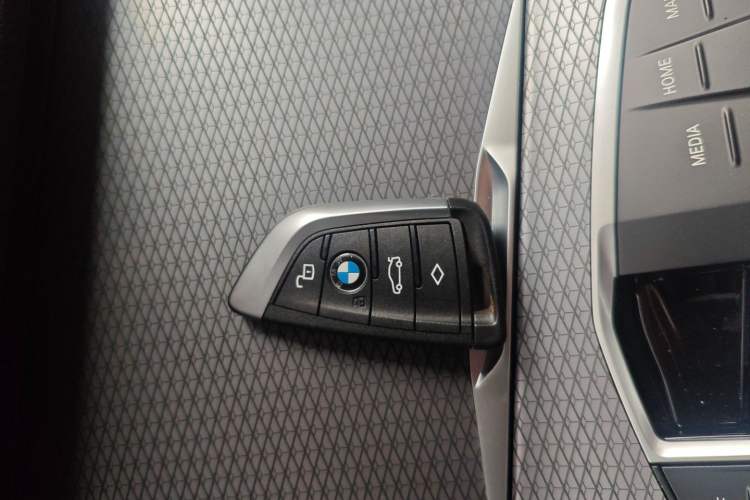 Used BMW i3 2025 eDrive 40 L Midnight Edition Interior 1