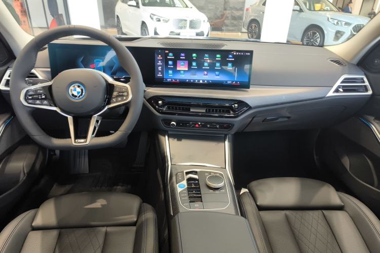 Used BMW i3 2025 eDrive 40 L Midnight Sports Package Interior 2
