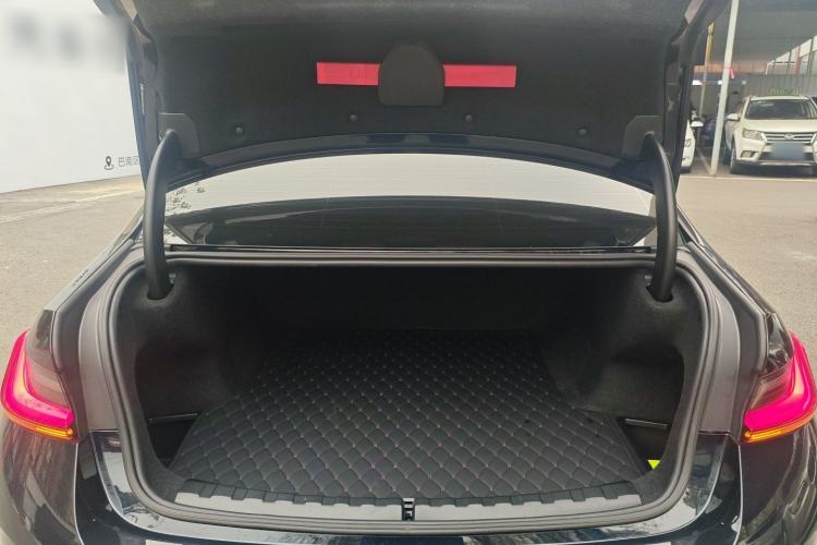 Used BMW i3 2025 eDrive 40 L Midnight Edition Trunk