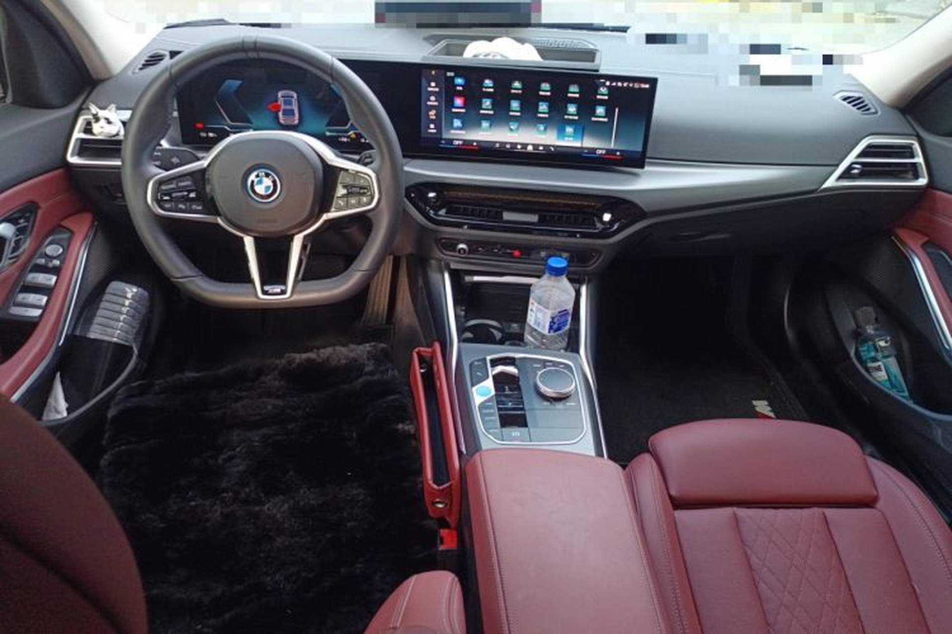 Used BMW i3 2025 eDrive 35 L Center Console