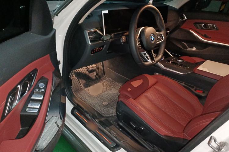 Used BMW i3 2025 eDrive 35 L Driver Seat