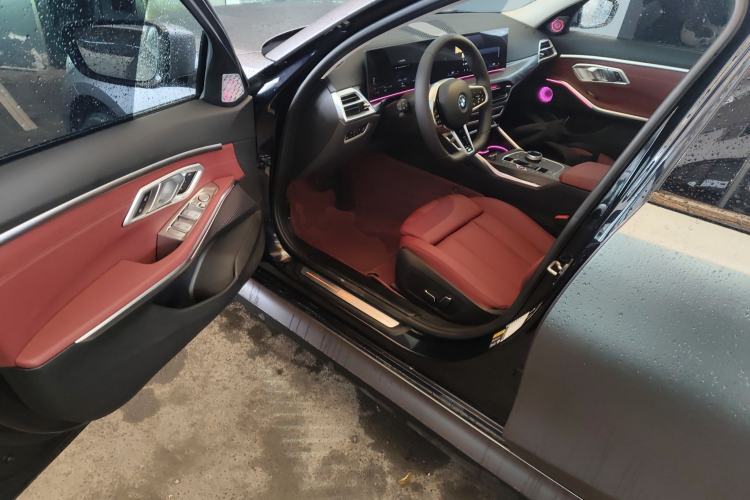 Used BMW i3 2025 eDrive 35 L Driver Seat