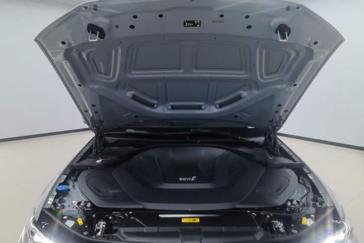 Used BMW i3 2025 eDrive 35 L Engine Bay