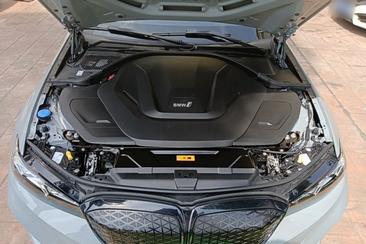 Used BMW i3 2025 eDrive 35 L Engine Bay