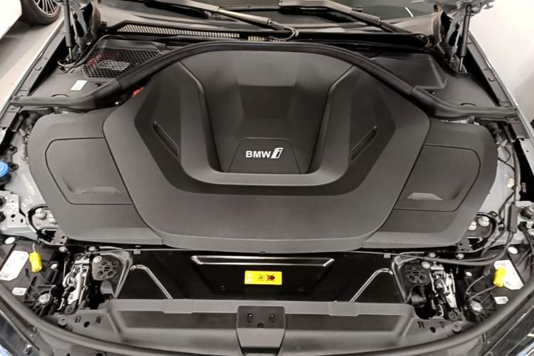 Used BMW i3 2025 eDrive 40 L Midnight Sports Package Engine Bay