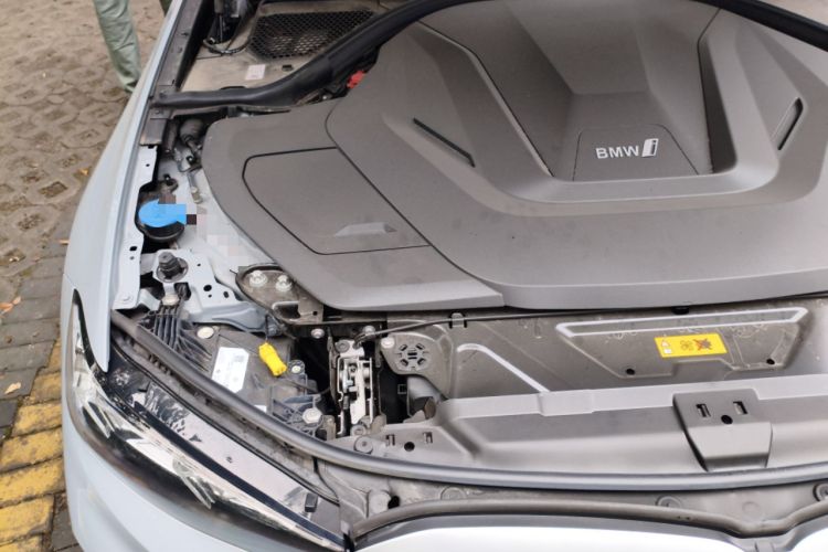 Used BMW i3 2025 eDrive 35 L Engine Bay Right