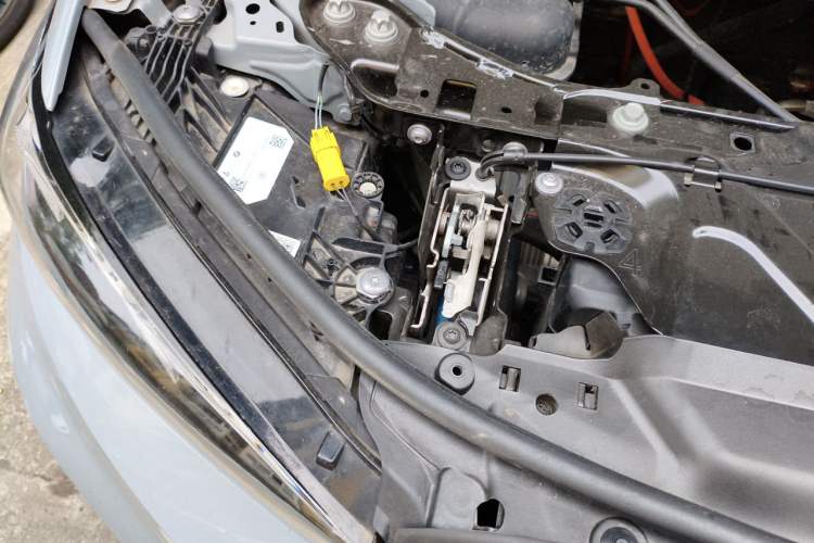 Used BMW i3 2025 eDrive 35 L Engine Bay Right