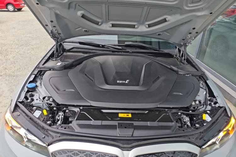 Used BMW i3 2025 eDrive 35 L Engine Bay