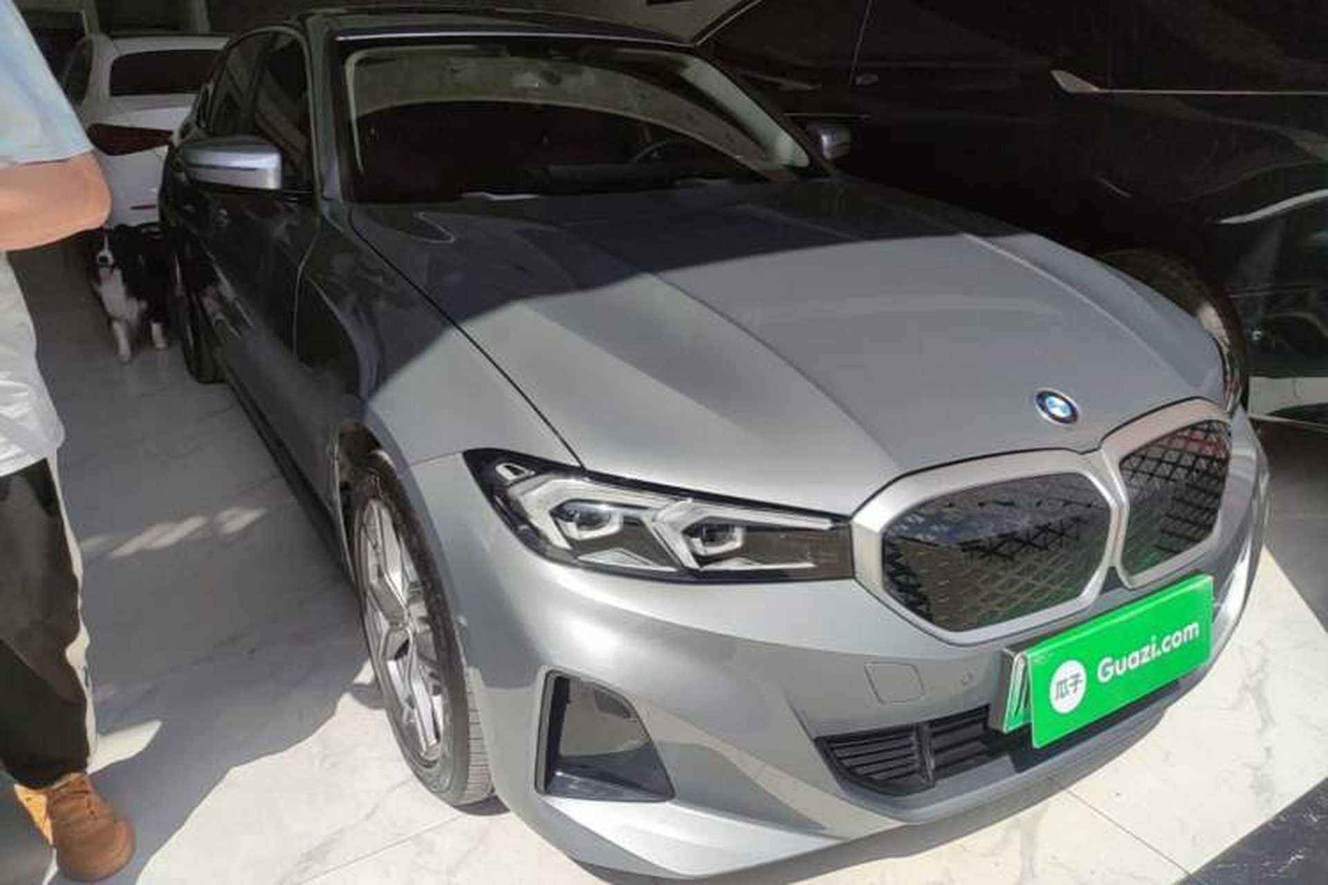 Used BMW i3 2025 eDrive 35 L Exterior 1