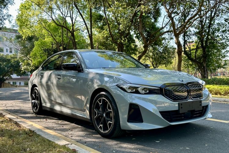 Used BMW i3 2025 eDrive 40 L Midnight Edition Exterior 2