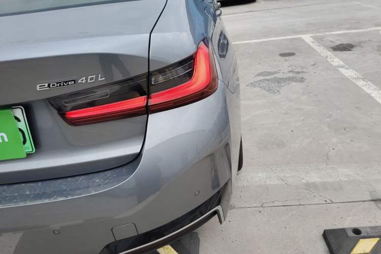 Used BMW i3 2025 eDrive 40 L Midnight Edition Exterior 3