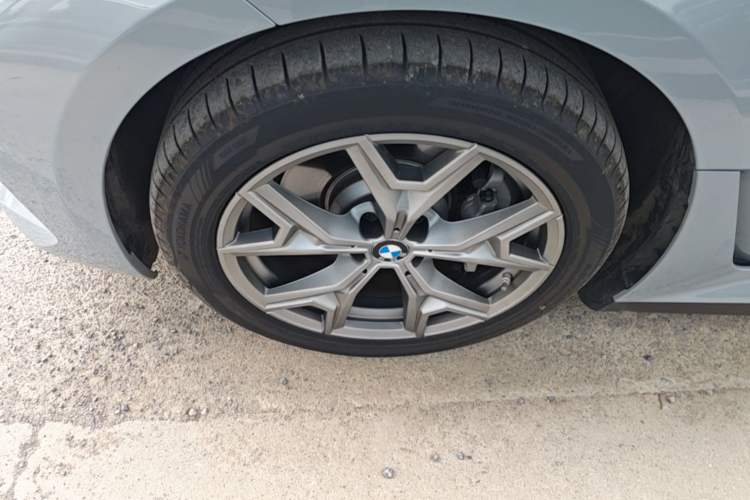 Used BMW i3 2025 eDrive 35 L Exterior 4