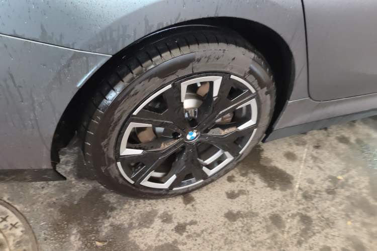 Used BMW i3 2025 eDrive 35 L Exterior 5