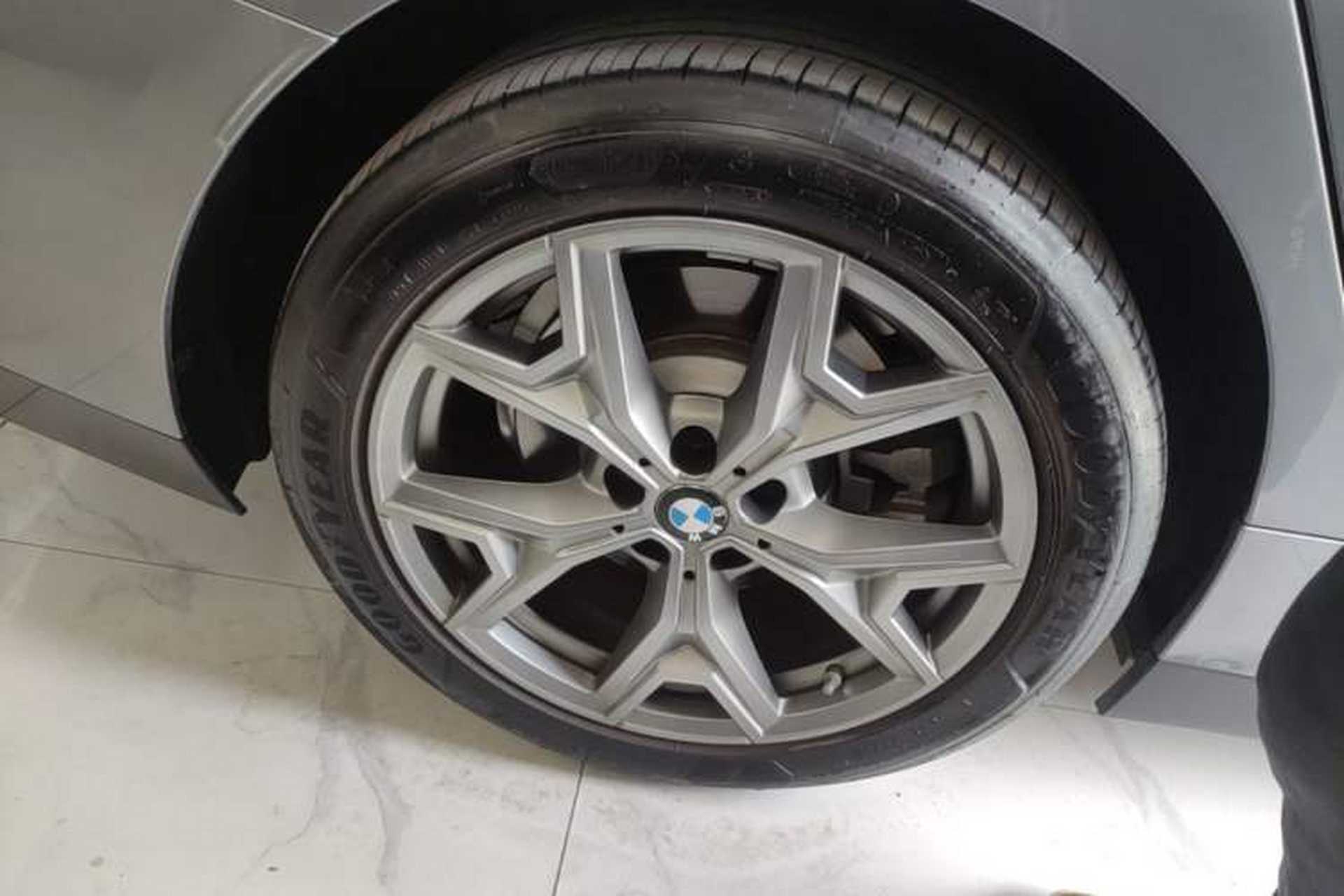 Used BMW i3 2025 eDrive 35 L Exterior 5
