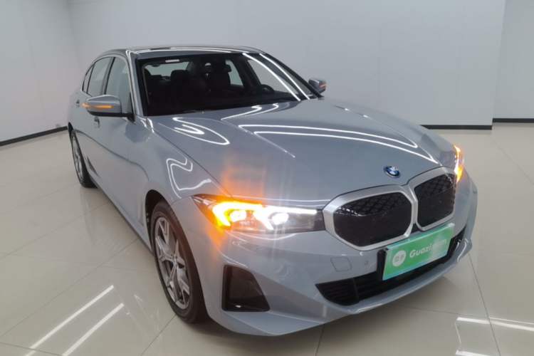 Used BMW i3 2025 eDrive 35 L Front Right 45 Deg