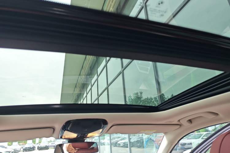Used BMW i3 2025 eDrive 35 L Headliner