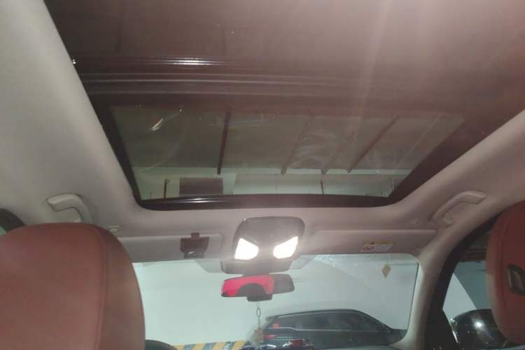 Used BMW i3 2025 eDrive 40 L Midnight Sports Package Headliner