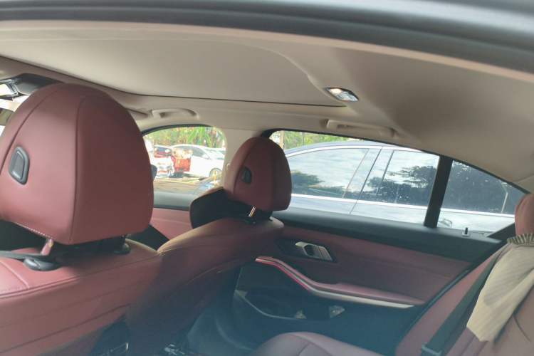 Used BMW i3 2025 eDrive 35 L Headliner