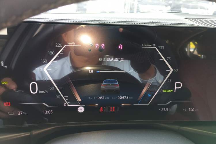 Used BMW i3 2025 eDrive 40 L Midnight Edition Instrument Cluster