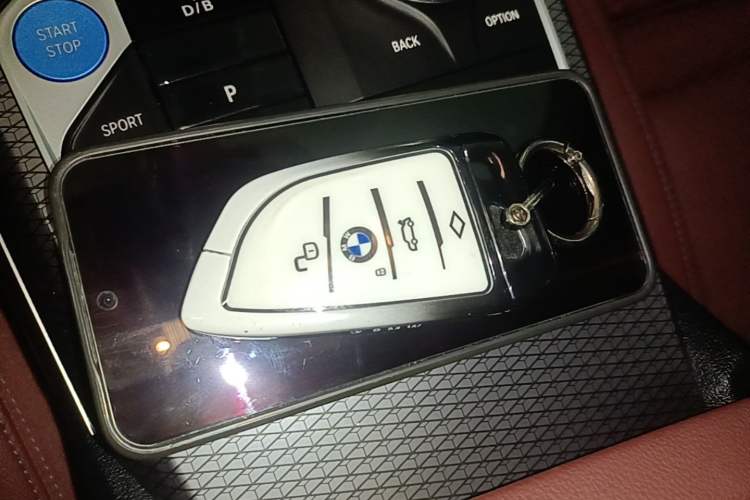 Used BMW i3 2025 eDrive 40 L Midnight Edition Interior 1