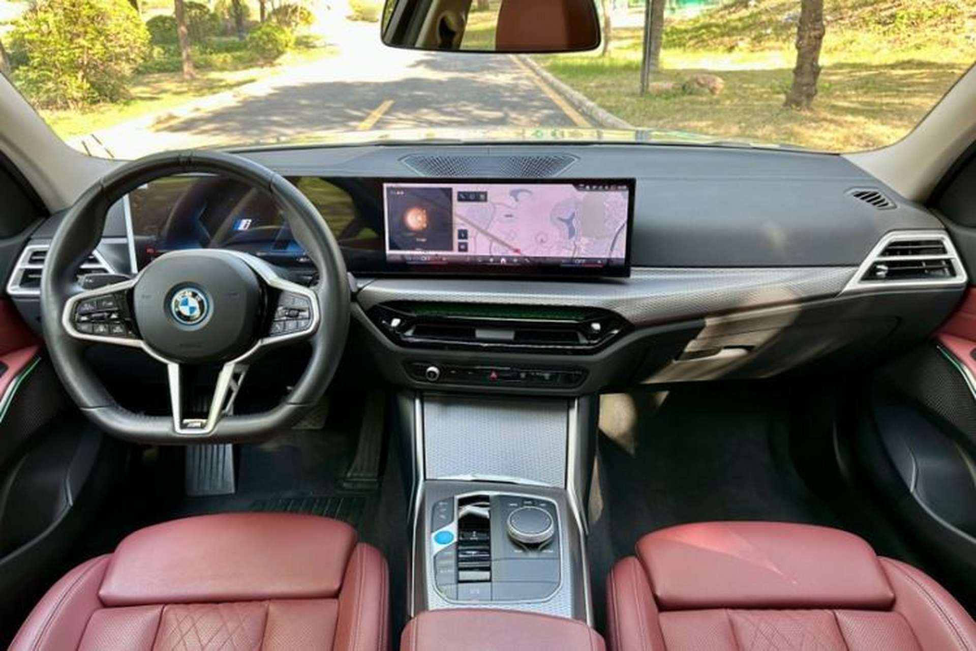 Used BMW i3 2025 eDrive 40 L Midnight Edition Interior 2