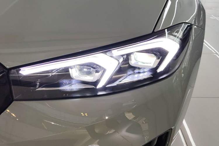 Used BMW i3 2025 eDrive 40 L Midnight Edition Left Front Headlight