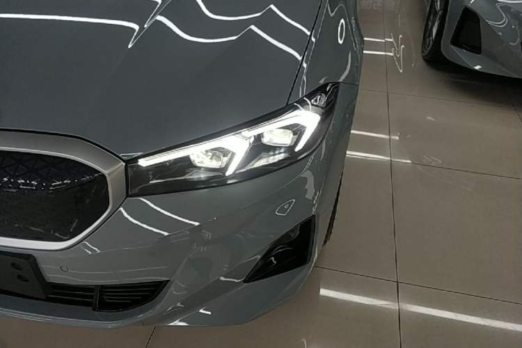 Used BMW i3 2025 eDrive 35 L Left Front Headlight