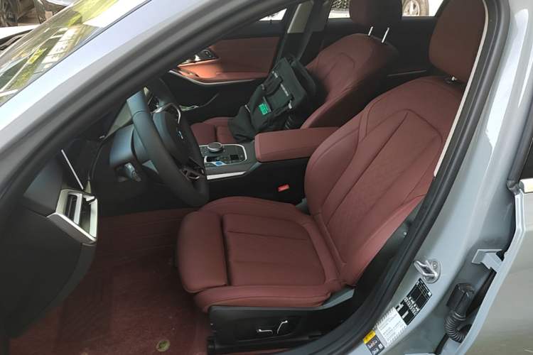 Used BMW i3 2025 eDrive 35 L Left Front Seat