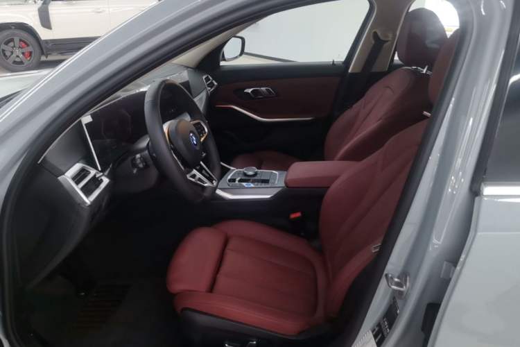 Used BMW i3 2025 eDrive 35 L Left Front Seat
