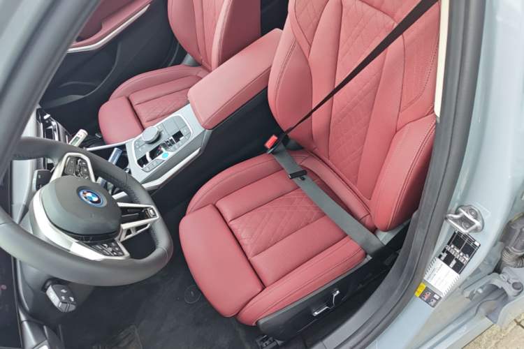 Used BMW i3 2025 eDrive 35 L Left Front Seat