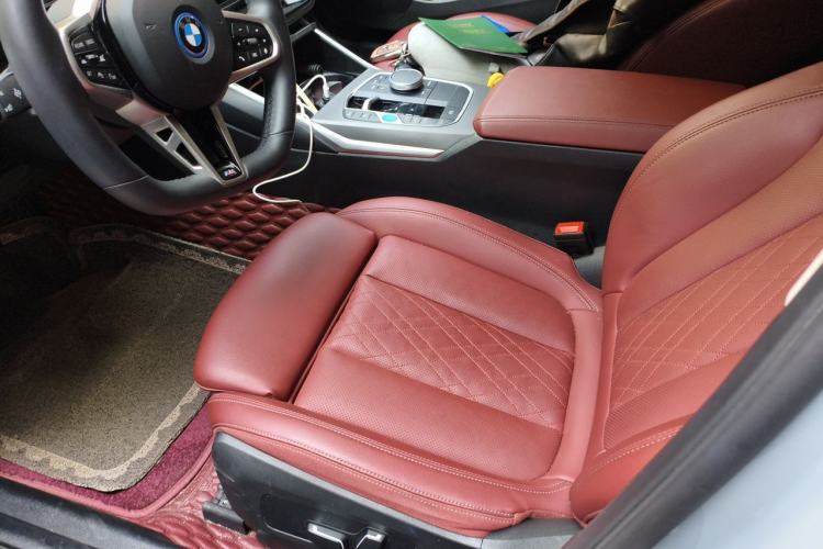 Used BMW i3 2025 eDrive 35 L Left Front Seat